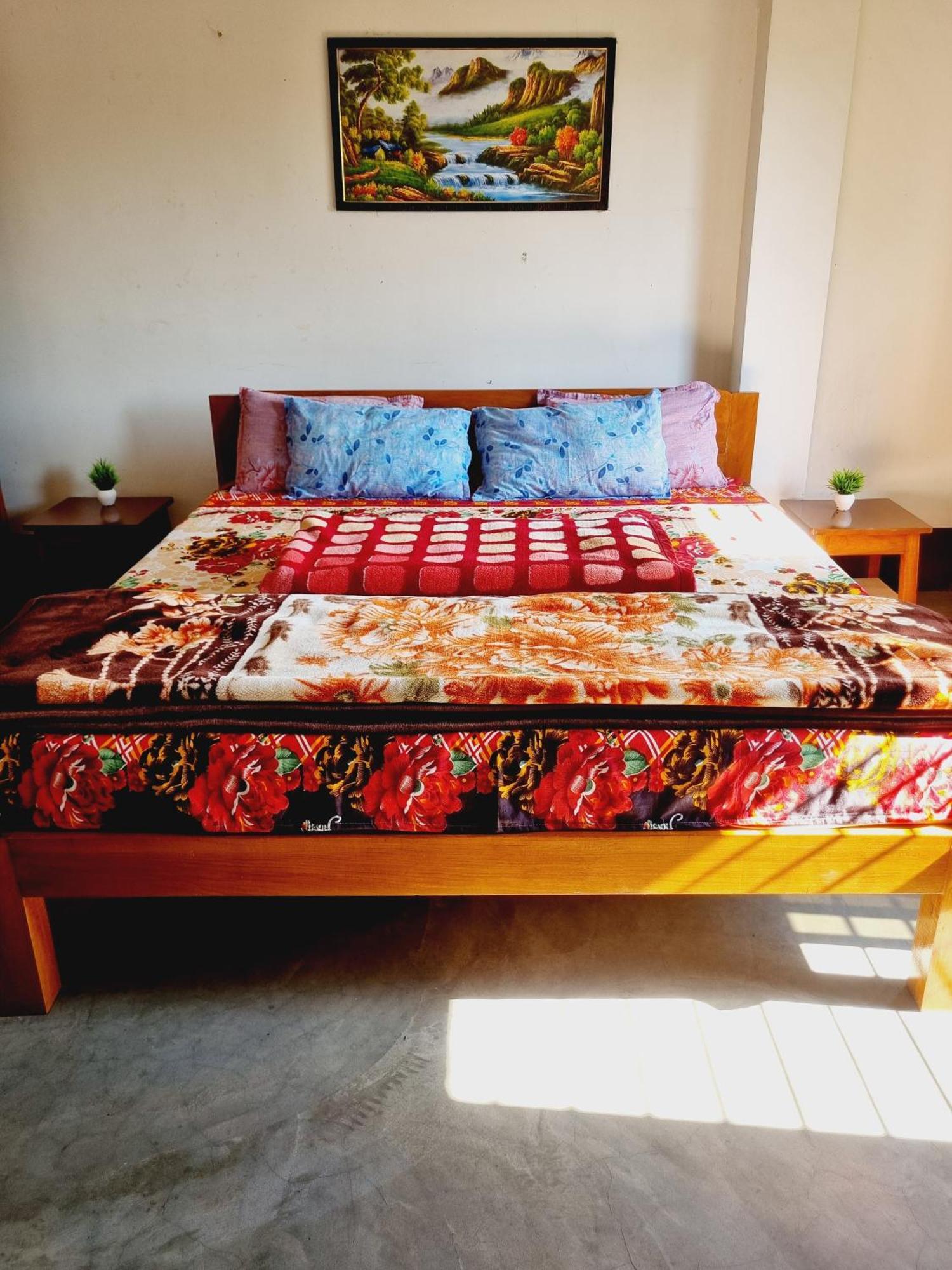 Gayatri Homestay Дібругарх Екстер'єр фото